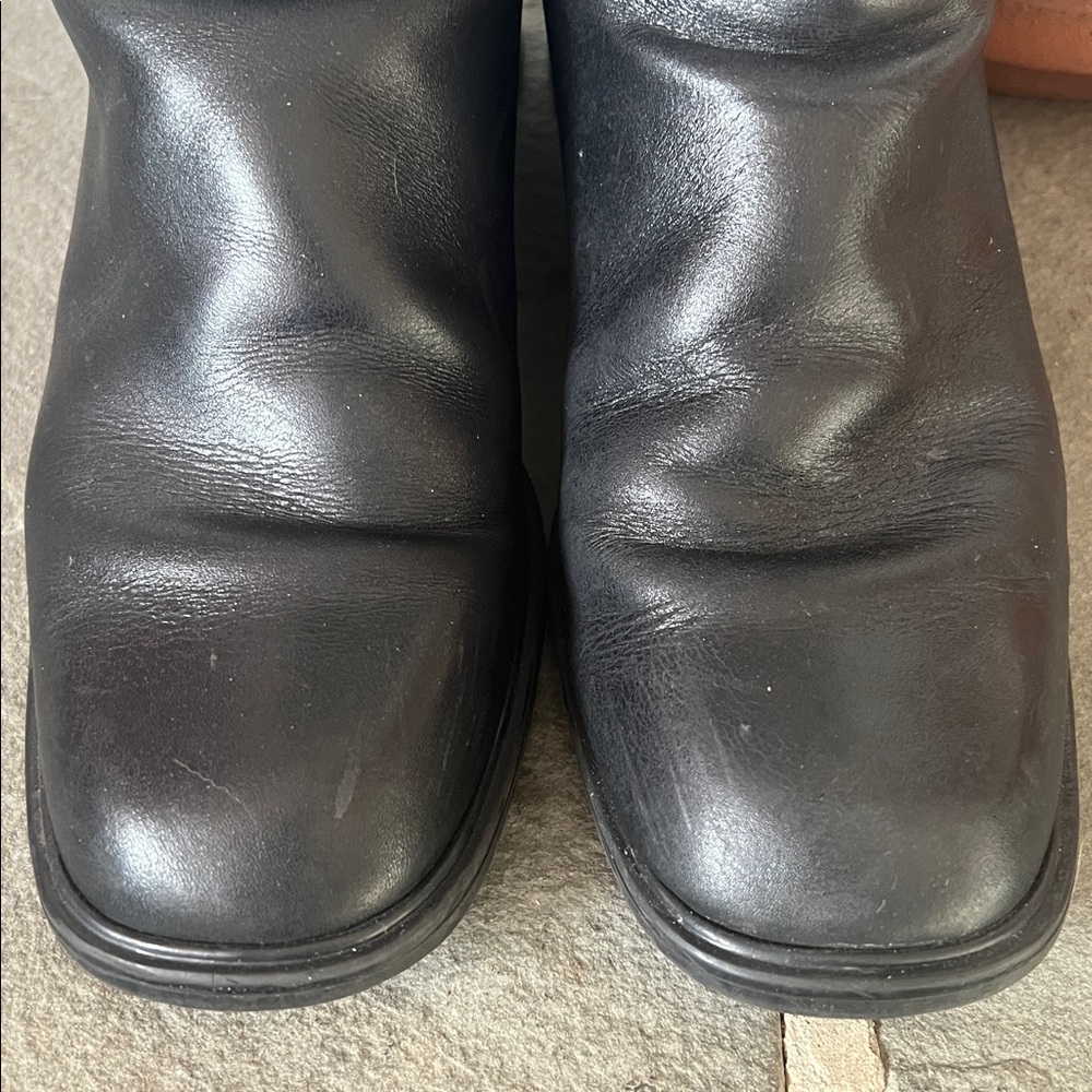 Santana Canada Waterproof Tall Women’s Boots - Picture 2 of 14